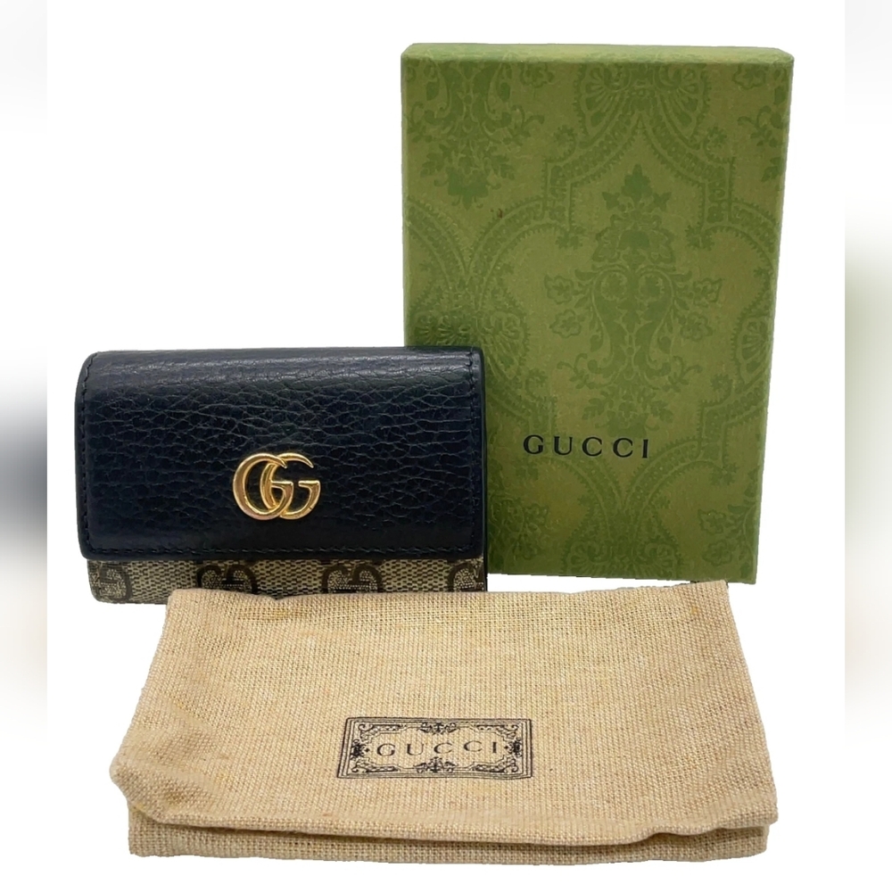 Authentic Gucci GG Supreme 6-ring Leather Beige/Black with Box & Dusty